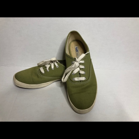 olive green keds